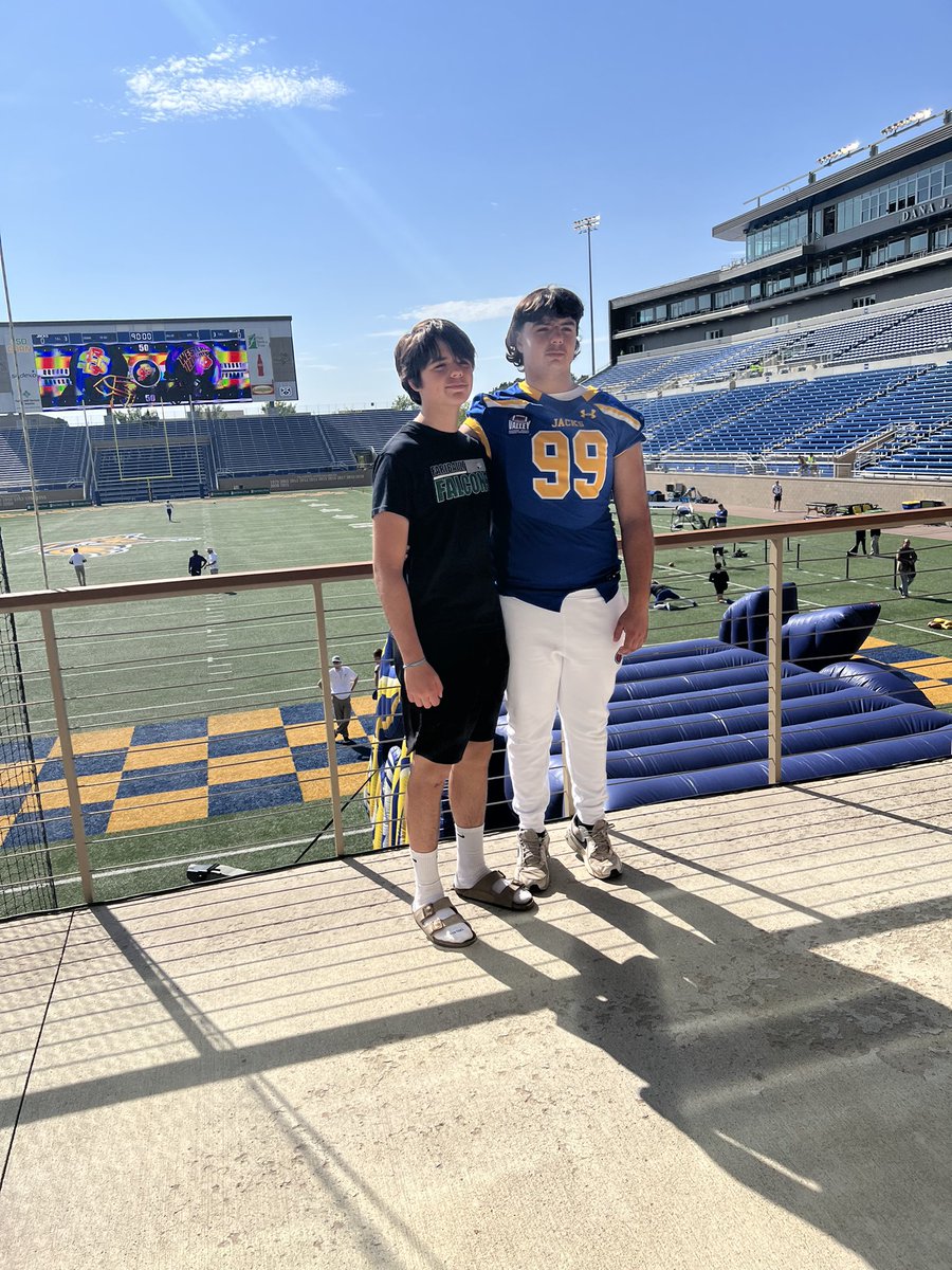 Thank you <a href="/CoachKubacki/">Mark Kubacki</a> and <a href="/GoJacksFB/">SDSU Football</a> for the amazing game day visit I had a blast getting to know everyone can’t wait to be back soon !!!!