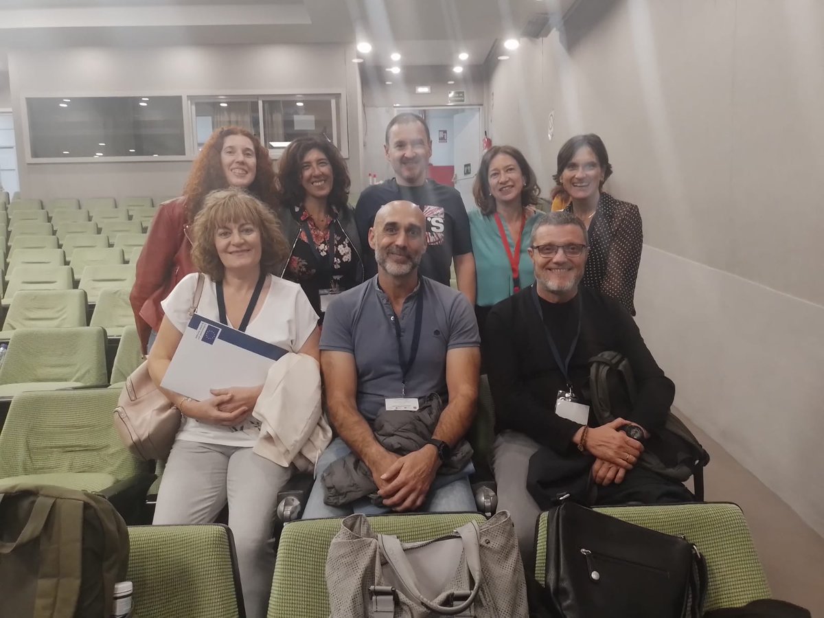 MEDIATEplus's tweet photo. Lo que @MEDIATEplus ha unido que no lo separe nadie ❤️ #GIELE2022 #lovedelbueno #Togetherforever. Con @eoialbacete @EoiCadiz @EOICartagena @EOIjesusmaestro @EoiSabadell @EOIRIVASOFICIAL @imaspalomas @eoialcala @MamenPrezRico70 https://t.co/9UOcNXciS3