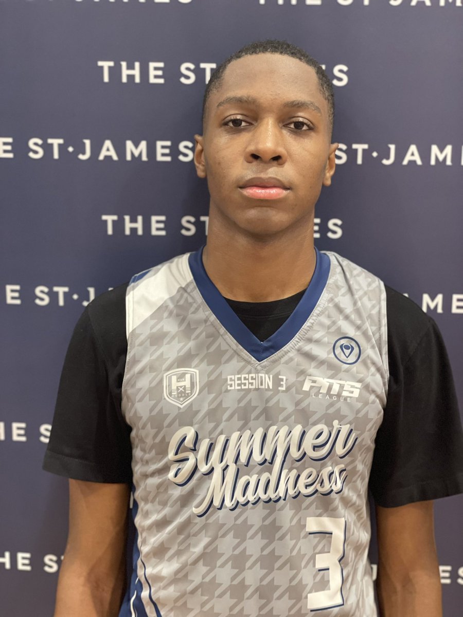 Hoopinatibrand's tweet photo. Top local 2025 Prospect Cam Ward (RWE) had himself a day vs Team 3 Stripes. With his team missing 3 starters he scored 25 points and added 12 rebounds in a loss to a talented Team 3 Stripes
#DMVFallJamboree https://t.co/kOIApgxG8M