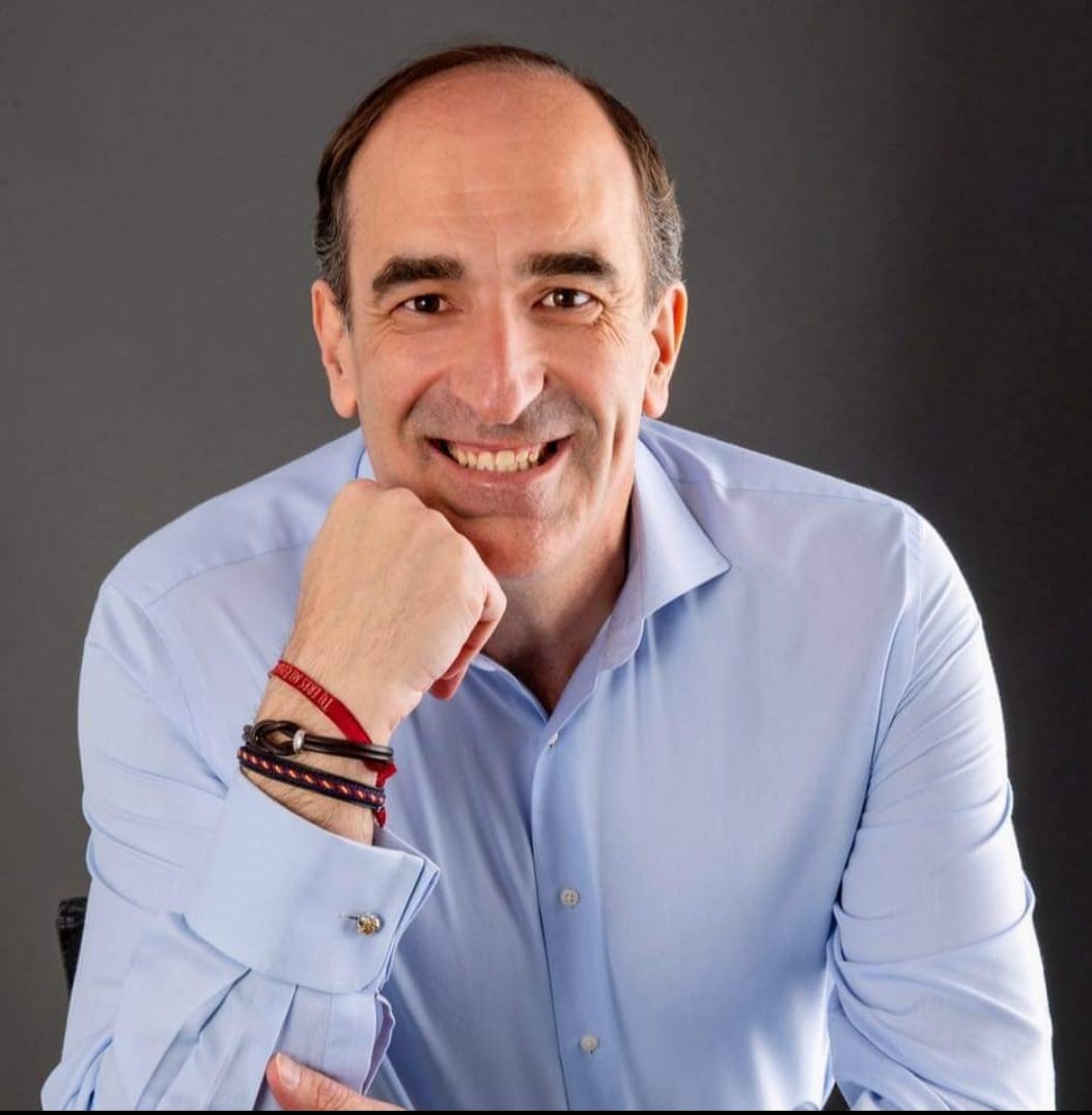 PPalgete's tweet photo. 🔝El jueves en #PlenoAlgete @cesarpuebla7 renunció a su acta de concejal en el @Aytodealgete después de 18 años, 6 como alcalde.
El @PPalgete le deseamos éxito en esta nueva etapa y le agradecemos el tiempo y trabajo que ha dedicado a nuestro municipio y a @populares 
Gracias!💙 https://t.co/OBnfDhMrUh