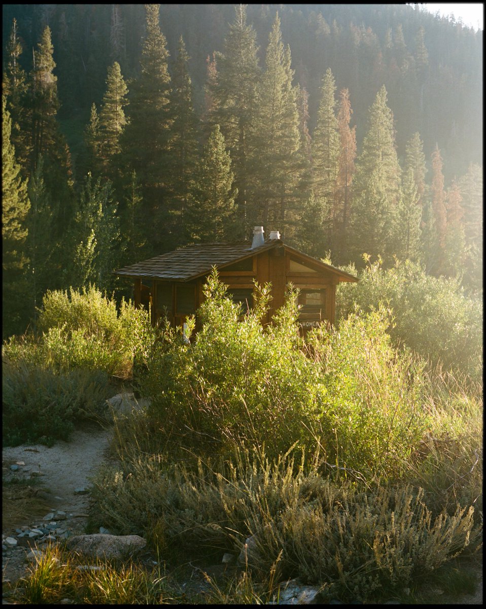 mehatsukhi's tweet photo. backpacking in california, shot on film 🎞️ https://t.co/oCjyx8Bddc