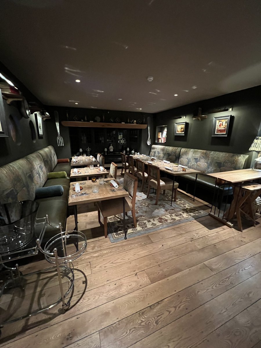 TheStaratHarome's tweet photo. We made it…Slowly but surely we are opening up!The new dining room being the first part of our refurb’Thank you to all our guests who dined today,I hope you all enjoyed it?We will be fully up and running by mid November,the whole building.Thank you to all the staff amazing job👨‍🍳 https://t.co/HmOiu1tA2R