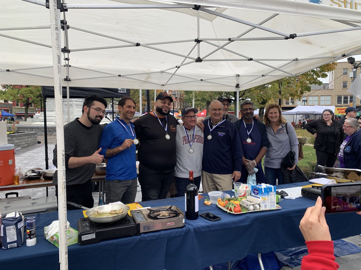 LVwithLove's tweet photo. Easton won the @EastonGarlic Mayor Cook Off. Easton Mayor Sal Panto with Allentown Mayor Matt tuerk and Phillipsburg Mayor Todd Tersigni
πΈ Thetonyk123 on Discord https://t.co/LE3Kpr3hjo #lehighvalley #garlicfest #eastonpa https://t.co/dCH9ScHmXK