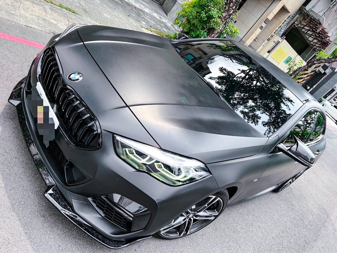 本來想說牽雙B 
能找個副駕 來調教 
結果 牽一個月了還是自己開