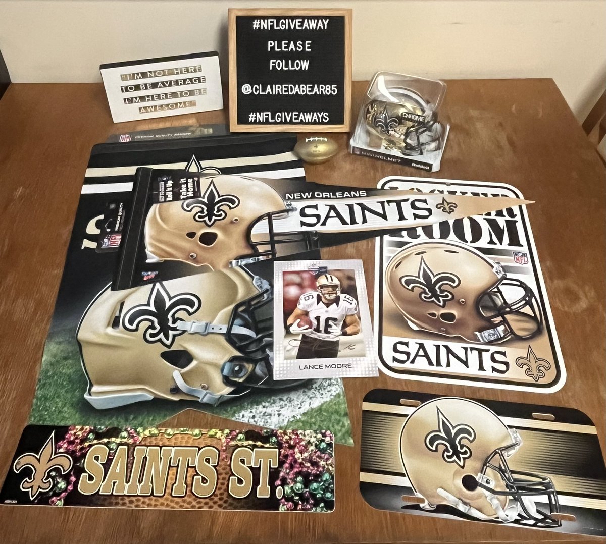 clairedabear85's tweet photo. #Saints #NFLGIVEAWAY For a chance to win this prize  full of #WhoDat #SWAG &amp; a SIGNED pic by @LanceMoore16 You MUST b following @clairedabear85 &amp; RT this link. This #Giveaway will run till the 7th of Oct &amp; is open 2 ALL #NFL fans globally #NFLTwitter #OnlyInTheNFL #MINvsNO #NOLA https://t.co/16enYWoHnm