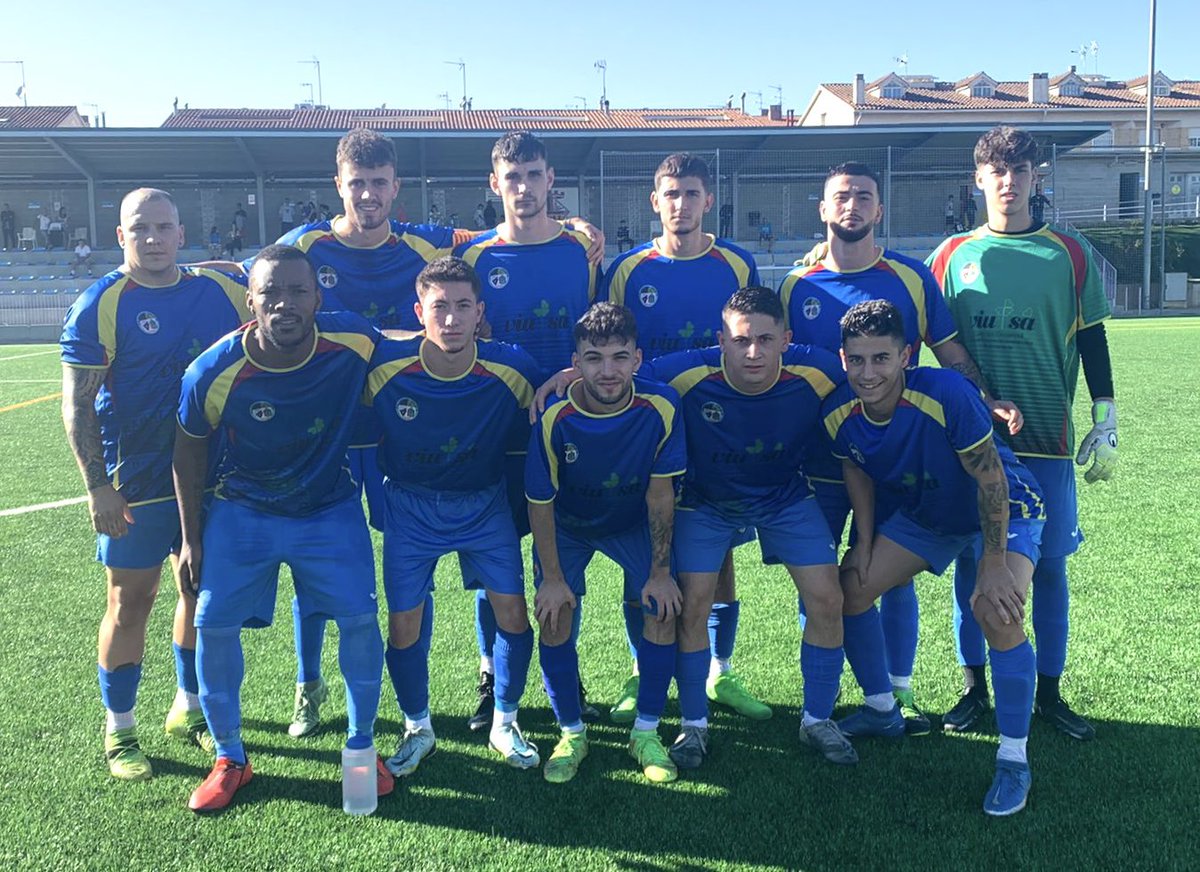 arrabalcd's tweet photo. ✅ PRIMERA VICTORIA❗️

⚽️ El Primer Equipo ha sumado los 3️⃣ puntos en la tercera jornada de #3cat13 ante la @PDPajaril (1-6). 

🎯 Anselmo (x3), Mario (x2) y García. 

#CreerParaCrecer #ArrabalCalaf https://t.co/glTrHpDKCY