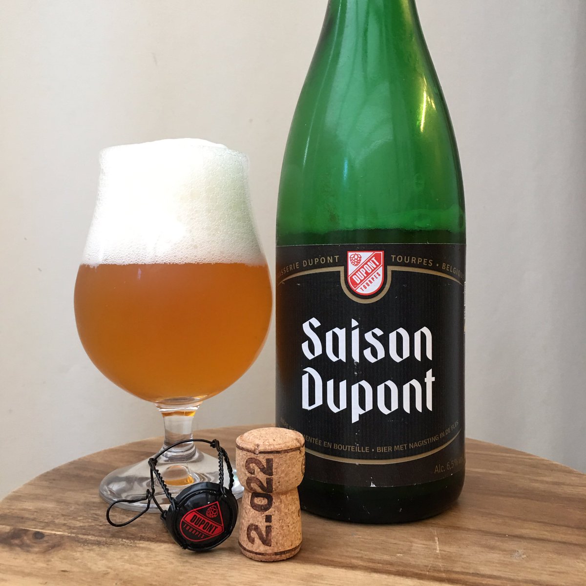 RealAleBloke's tweet photo. The #Cask #GiltTrip down  the local brewery this afternoon was so good! Ran out of takeaway so opted for a back-up bottle of saison… happy Saturday 🍻 https://t.co/d6zKisufGz