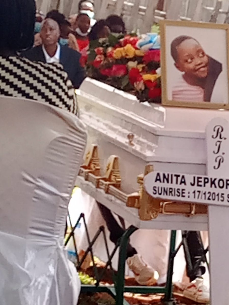 MercyKiprono80's tweet photo. We took Annita back &amp; forth to the hospital for nearly 5months without any improvement.Eventually, my daughter passed away.The hospital NEVER wanted her to be admitted in their mortuary or autopsy done. #RotInMTRH #JusticeForAnnitaJepkorir https://t.co/MjEnai7bK0