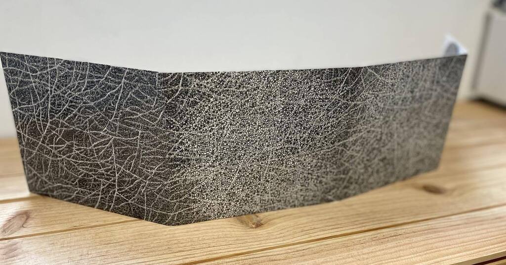 tocmuzzix's tweet image. Toc celebrates its 15 anniversary by releasing a 4 CDs album called 'Did It Again' ! 3 concerts recorded in October 2021 and the reedition of our first album 'Le Gorille', with another incredible cover designed by Jérôme Minard and liner notes written by… instagr.am/p/CjLZxgGj_do/