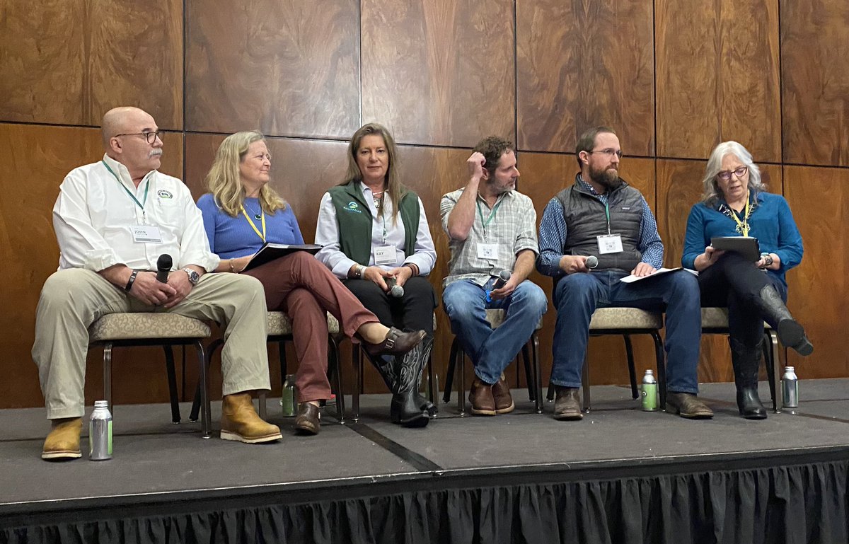 PanoramaOrganic's tweet photo. #edibleinstitutes2022 focusing on transparency and @KayCnls on panel highlighting importance of partnerships with ranchers, @audubonsociety conservative ranching and organic certification. Vote with your dollars for good food! https://t.co/uXxKlmeISu