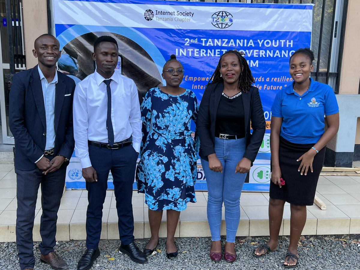 nazar_nicholas's tweet photo. This week we had a Tanzania Youth Internet Governance Forum,a youth capacity development and mentoring tool of @IgfTanzania for on public policy issues related to Internet, @AnjaGengo #intgovforum @VictorNdonnang @AD_Abinallah @YouthCIG @globalyouthigf @misilimbo #ISOC_Community https://t.co/ZBNWORh1gI