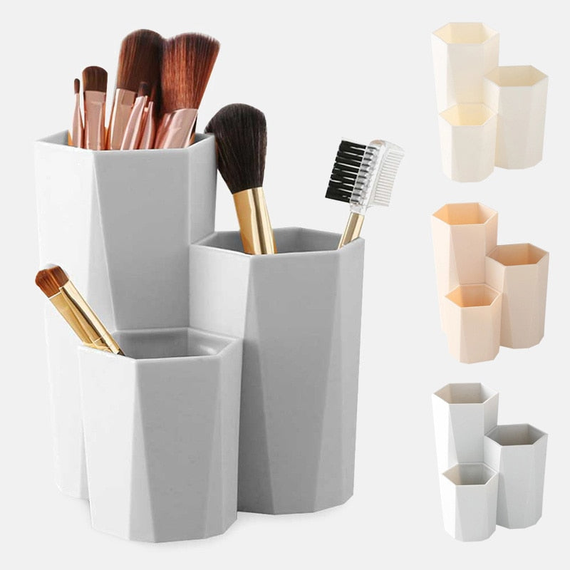 HottestWear's tweet photo. Make-up Brush Organizer
Organizer Brush Holder
Why do you need a makeup brush organizer?
A makeup brush organizer is an essential tool for any makeup artist. Not only does it make the process of applying makeup much smoother, but it also helps to keep your brushes clean and ... https://t.co/GuPxlWZVwC