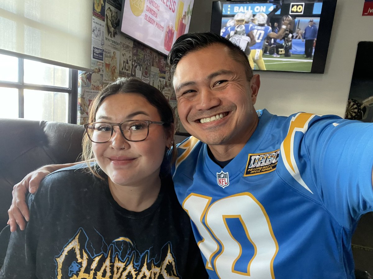 sdjoe21's tweet photo. Happy Birthday to our #BoltFam and #BoltBaddie @the_hannah_kay 

#BirthdayGreeting #ChargerFans #BoltFans #BirthdayShoutOut #BoltUp https://t.co/4K7Aldp96q