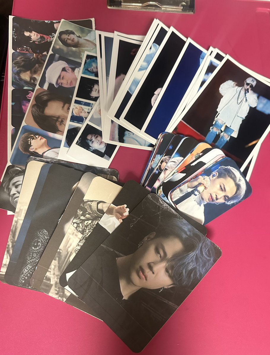 #HappyBirthdayJimin #BTS #BTSGIVEAWAY 

🐥MBF
🐥1 winner-US or WW
🐥Retweet/like/comment your country 
🐥Post your fave photo of Jimin & what you admire most about him
🐥Prize is everything included in photo
🐥I’ll post a daily preview 
🐥Ends 10/31 8M CST