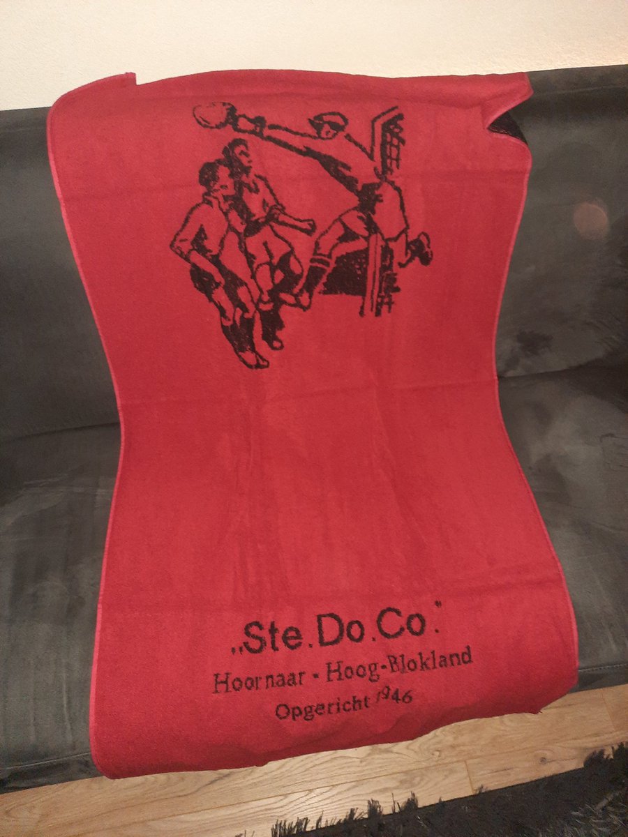 Attentie gekregen in "week vd scheidsrechter" bij stedeco tegen sportlust.
#SCHEIDSBEDANKT