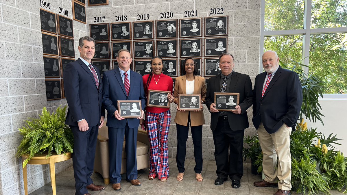 CSUCougars's tweet photo. It was a great morning to honor four outstanding Cougars! Congrats to the newest members of the CSU Athletics Hall of Fame! #GoCSU🐾

https://t.co/SMexAhdiNh https://t.co/VhVOFBvaZv