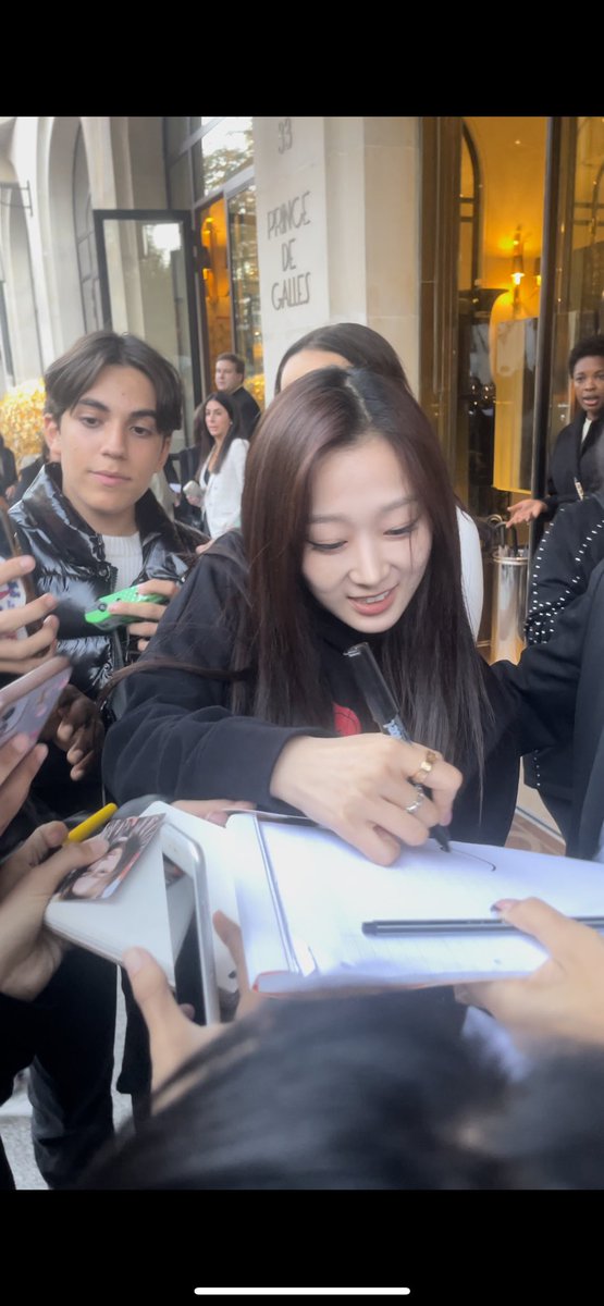 xiansanlee's tweet photo. GISELLE THE CUTEST https://t.co/BKjfng9DSe