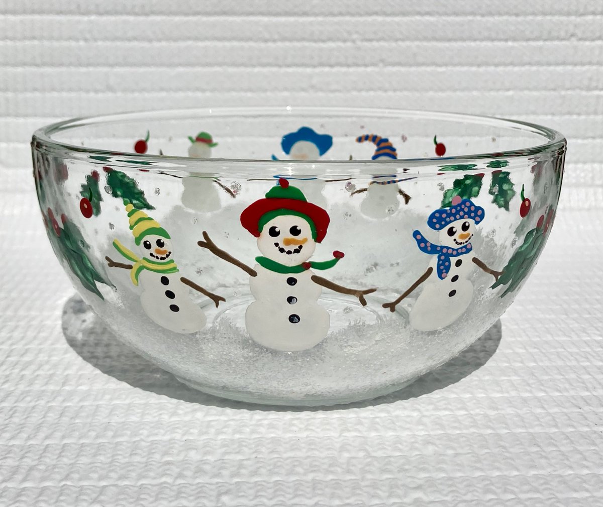 Snowman bowl etsy.com/listing/130757… #snowmanbowl #candybowl #christmasbowl #TMTinsta #holidaydecor #candydish #freeshipping #snowmanlovergift