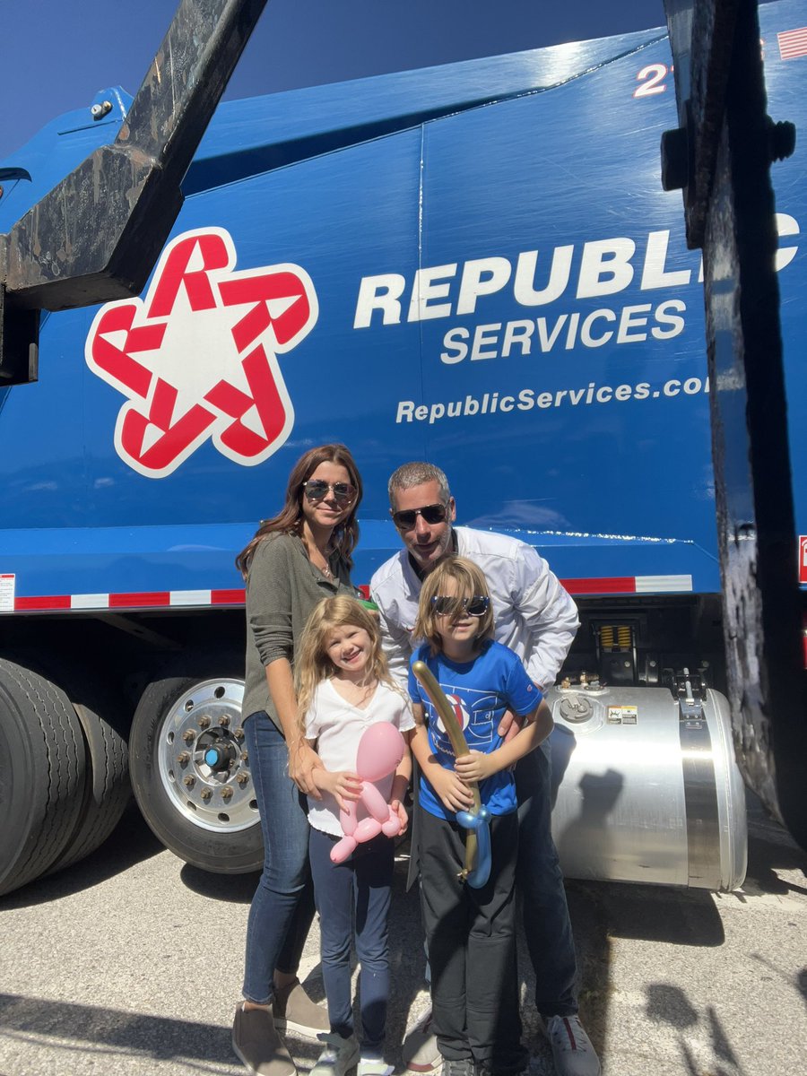 swortmann20's tweet photo. Family had a blast at the St. Louis Road-EO!! Kids loved the trucks and the competition! It wasa beautiful day to do it as well Great job to all the drivers. #republicservices https://t.co/mCW0F74jQn
