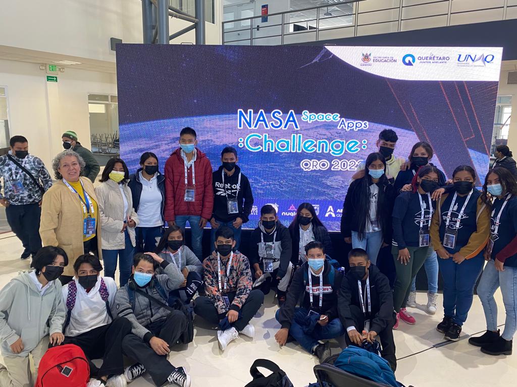 JulianZamoranoE's tweet photo. Plantel La Esperanza con #alumnos participando en el #hackatoon #nasa - #unaq
#cecyteq #laesperanza
#orgullocecyte https://t.co/pS6tXiqY8S