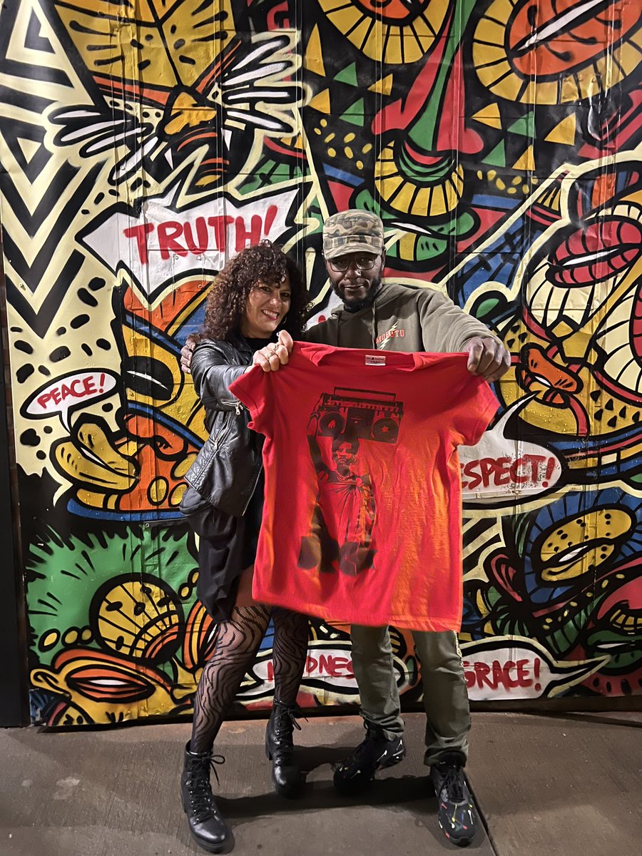 10 years later, me and the homie Ndelo at @ Mac Fly Printing, home of <a href="/DRCApeParel/">DRC ApeParel™</a>. 

When you create with heart and integrity, your creations stand the text of time. #FORSA! ✊🏽💎🌍 #AfricansUnited