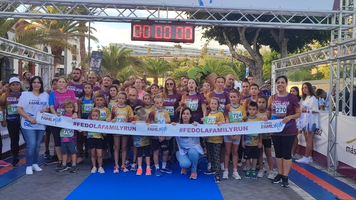GFedola's tweet photo. Arranca la #FamilyRun, una de las modalidades más esperadas por niños y adultos. ¡500 metros en familia! 🏃🏃‍♀️

#FedolaFamilyRun #running #Tenerife #OceanCross #carreraenfamilia #CostaAdeje https://t.co/fUL3wvZ3tN