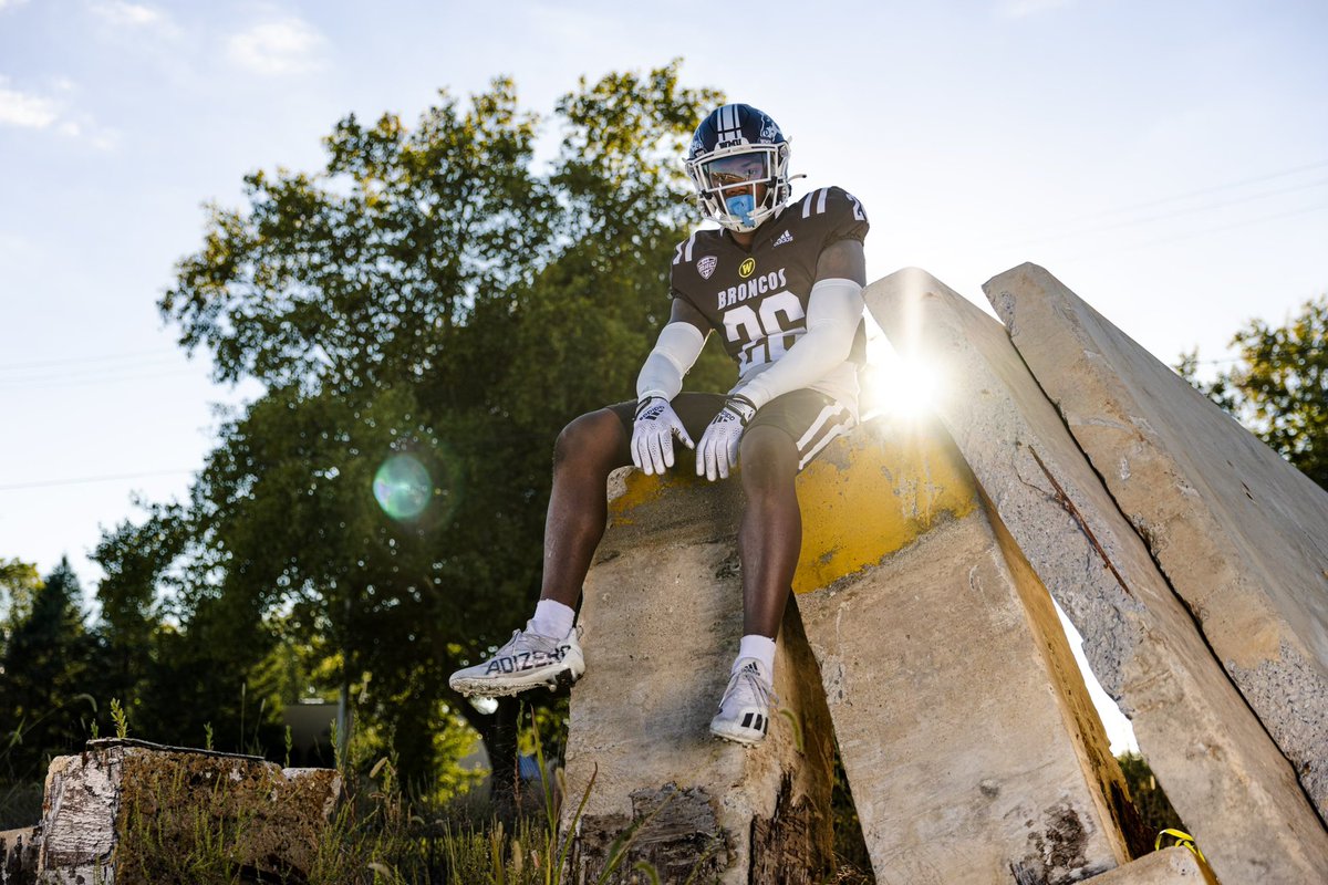XS__marketing's tweet photo. Week Five Fit ๐ค๐ค
Game Day | 6 PM (EST) | @WMU_Football
#WeJustDifferent
#NoClearance
#LetsRide https://t.co/twnpo4bnen