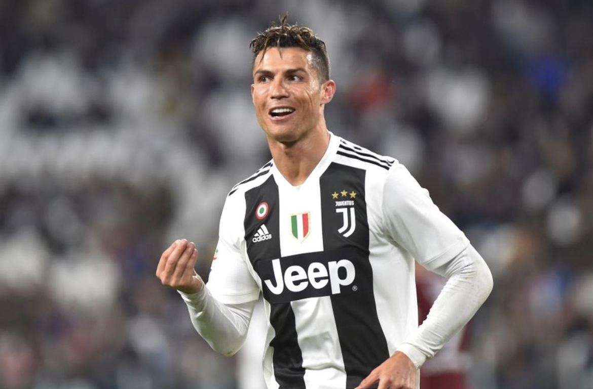 TimelineCR7's tweet photo. Streets will never forget how good this 𝐯𝐞𝐫𝐬𝐢𝐨𝐧 of Cristiano Ronaldo was. https://t.co/enOoR6Jr6j