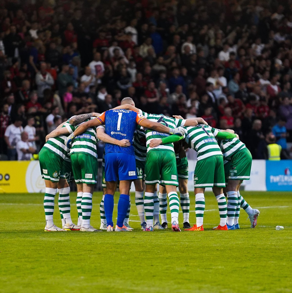 ShamrockRovers's tweet photo. 🚨 𝐓𝐞𝐚𝐦 𝐍𝐞𝐰𝐬 🚨

𝗫𝗜
Mannus, Finn, Gannon, Cleary, Grace, Kavanagh, O’Neill, Watts, Byrne, Burke, Gaffney

𝗦𝘂𝗯𝘀
Pohls, Hoare, Lopes, Lyons, Farrugia, Ferizaj, Serdeniuk, Greene, Emakhu  

𝗖𝗼𝗺𝗲 𝗼𝗻 𝘁𝗵𝗲 𝗛𝗼𝗼𝗽𝘀 ☘️ https://t.co/TbO2GOSXbJ