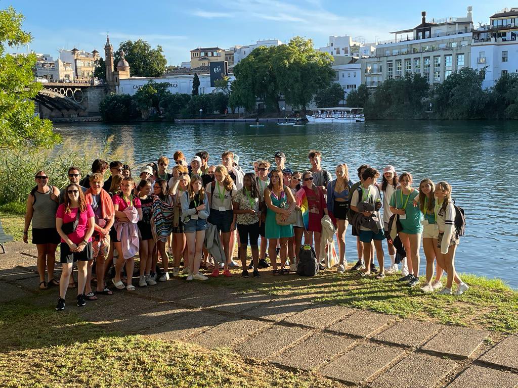 StRRCCollege's tweet photo. 🇪🇸 Time to dry off after some kayaking and paddle boarding 🇪🇸 #sevilletrip https://t.co/3Bsl3BYR1A