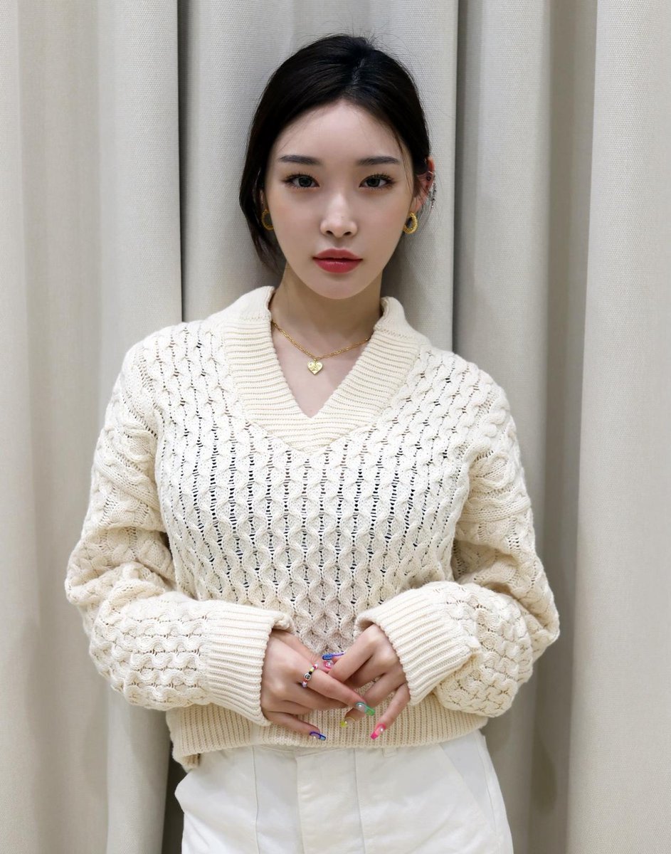 wildlymoon's tweet photo. ⠀ ⠀ ⠀ ⠀ ⠀𝐸𝑙𝑙𝑒 𝑒́𝑏𝑙𝑜𝑢𝑖𝑒 𝑙’𝑎𝑚𝑜𝑢𝑟 𝑒𝑡 𝑠𝑒𝑠 ⠀ ⠀ ⠀ ⠀ ⠀ ⠀ ⠀ ⠀ ⠀𝑜𝑚𝑏𝑟𝑒𝑠 𝑟𝑒́𝑡𝑖𝑣𝑒𝑠. 
⠀ ⠀
⠀ ⠀ https://t.co/cJcJe3VsMb