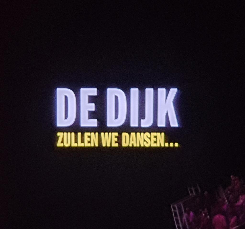 AlexDatema's tweet photo. Avondje uit...
Zijn er toevallig mensen aanwezig hier die mij volgen?
Dan zouden we nu samen kunnen koffiedrinken 😉😎 https://t.co/AtBXqOl40Z