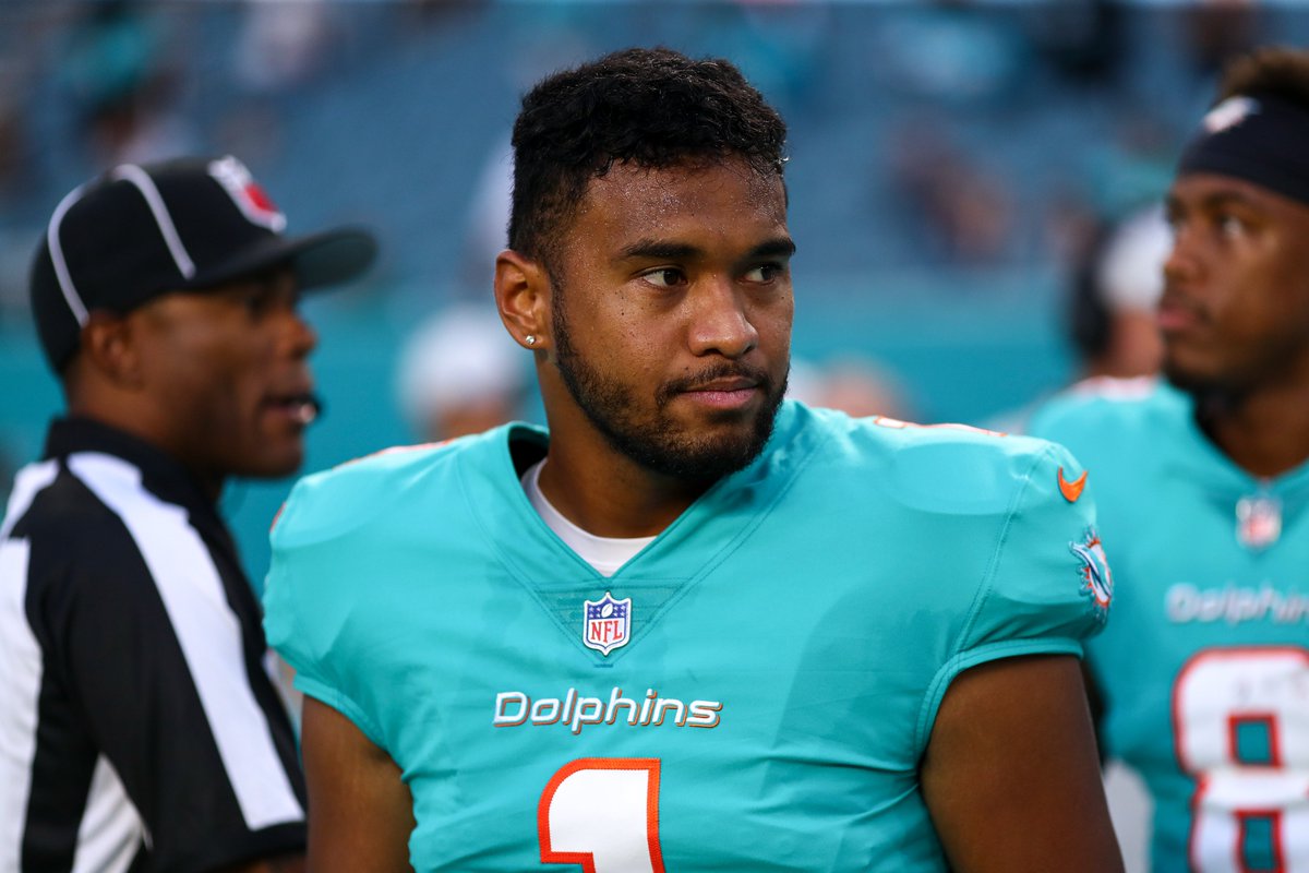 The NFL Players Association fired the independent doctor who cleared Tua to return vs. the Bills on Sunday, per <a href="/TomPelissero/">Tom Pelissero</a>

The NFLPA's investigation into the situation is ongoing