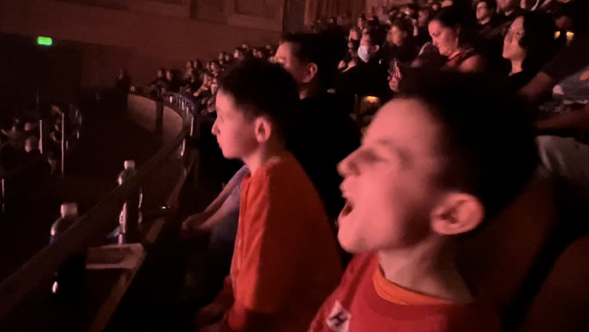 VaderJaws's tweet photo. While we sort thru the many photos and vids of the best concert we’ve ever seen, here is the next set of just our boys’ reactions. @chvrches 💙💜🧡❤️ https://t.co/fMGcjssTy1