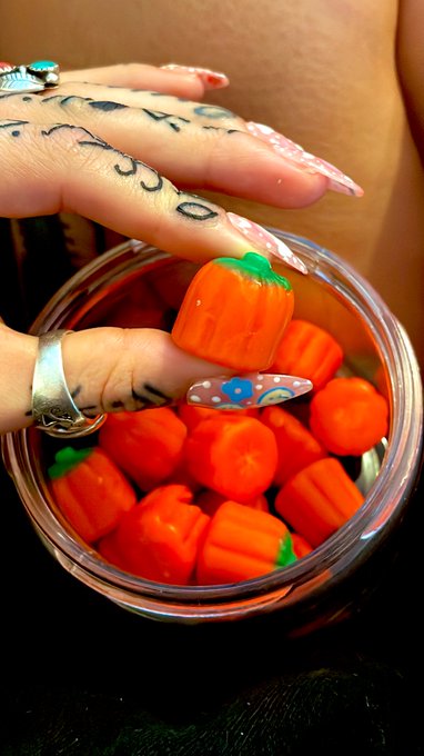 fall @ my house https://t.co/hM4inoSXGb