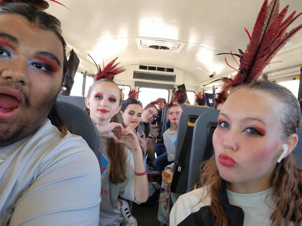 Deborah85000146's tweet photo. On way to competition! #LHSGuard #LHS #Bandcompetition https://t.co/T6VSoKd2LZ
