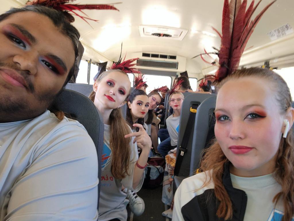 Deborah85000146's tweet photo. On way to competition! #LHSGuard #LHS #Bandcompetition https://t.co/T6VSoKd2LZ