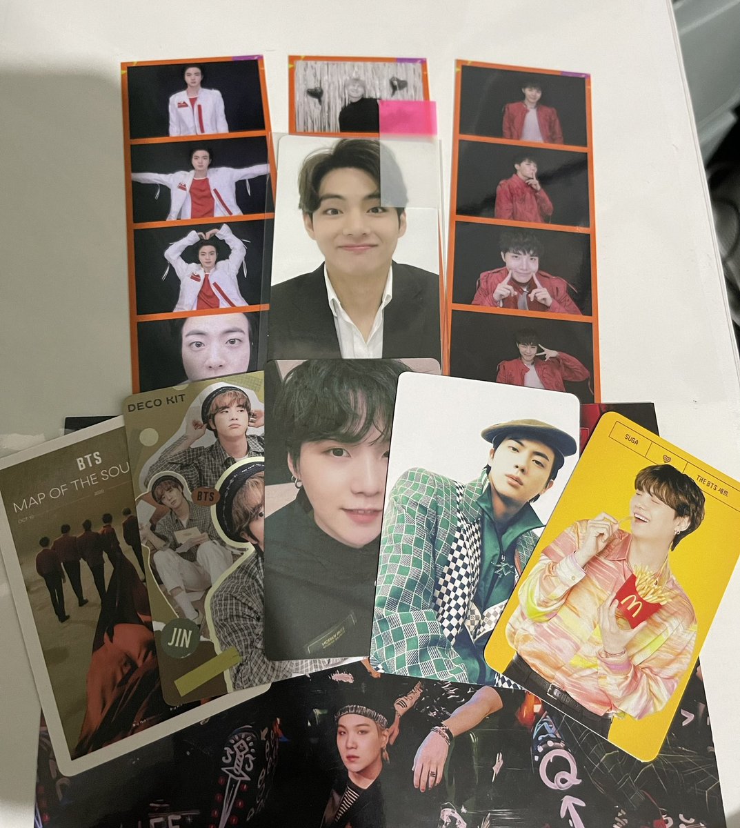 _inbtsland's tweet photo. Helloo @lf_koo, thank you for the quick and smooth transaction earlieeer ๐ Sorry nalate ng feedback. Bought today got it today din hehehe. Super pretty ng freebies.๐ญ๐ญ๐ญ Thank youu again.
#botbymsj
#lf_koofeedbacks https://t.co/s9dRBO9Cgj