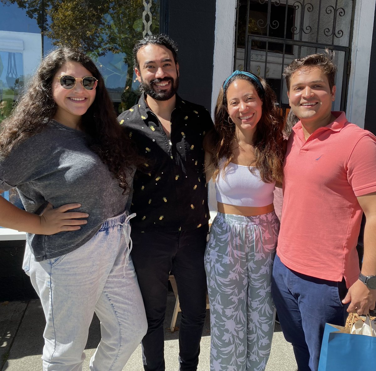 I am also very grateful to be at a program that values diversity. El Salvador, Guatemala, República Dominicana, and Venezuela represented here ❤️ #NLPD <a href="/UCSF/">UC San Francisco</a> <a href="/LatinasInMed/">#LatinasInMedicine</a> @latinxdermdirec