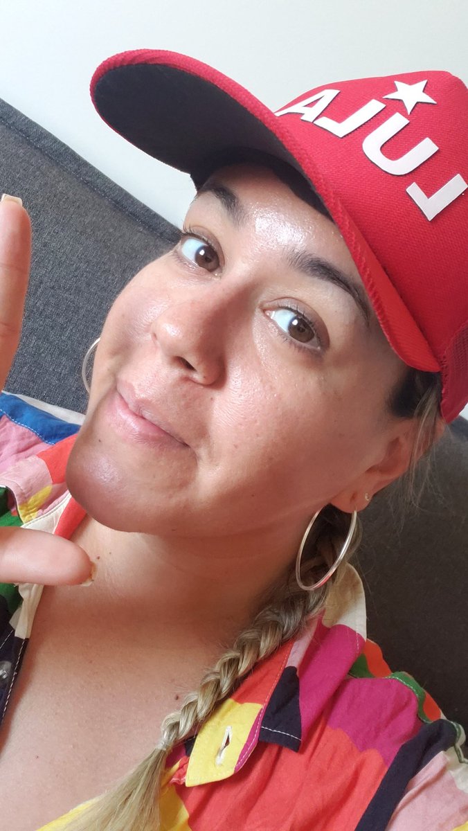 thaisecarvalho's tweet photo. Recado dado! #LulaPresidenteAmanhã https://t.co/N8VkJRJWhU
