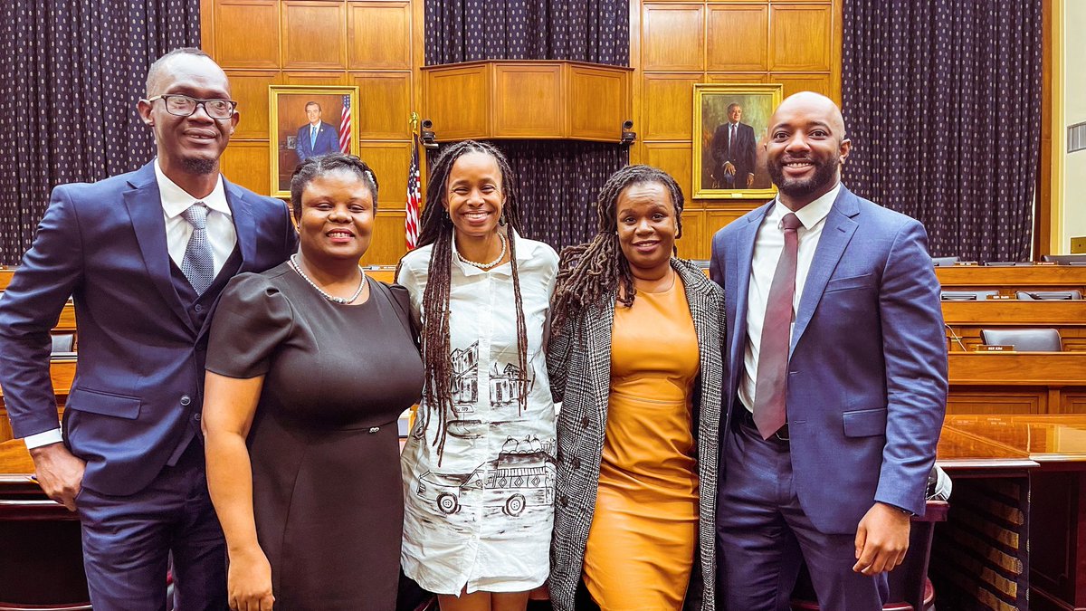 jeffsky_poincy's tweet photo. It was such an honor to be there to support and work with my friends and fellow activists as they testified before the US House Foreign Affairs Committee @HouseForeign on the current crisis in Haiti.
#ProgressiveVoices #4SocialJustice #4GoodGovernance #ForAnotherHaiti https://t.co/TGIzhAVk9p