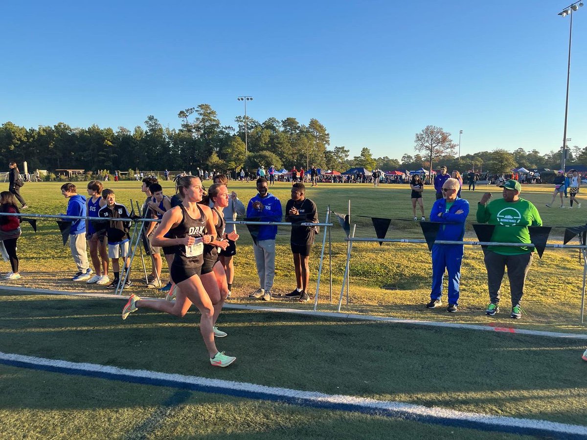lizzee_runs's tweet photo. Weather was great for Nike South this morning! Had fun getting to compete with such good competition and getting a new PR https://t.co/cWqGANIMB6