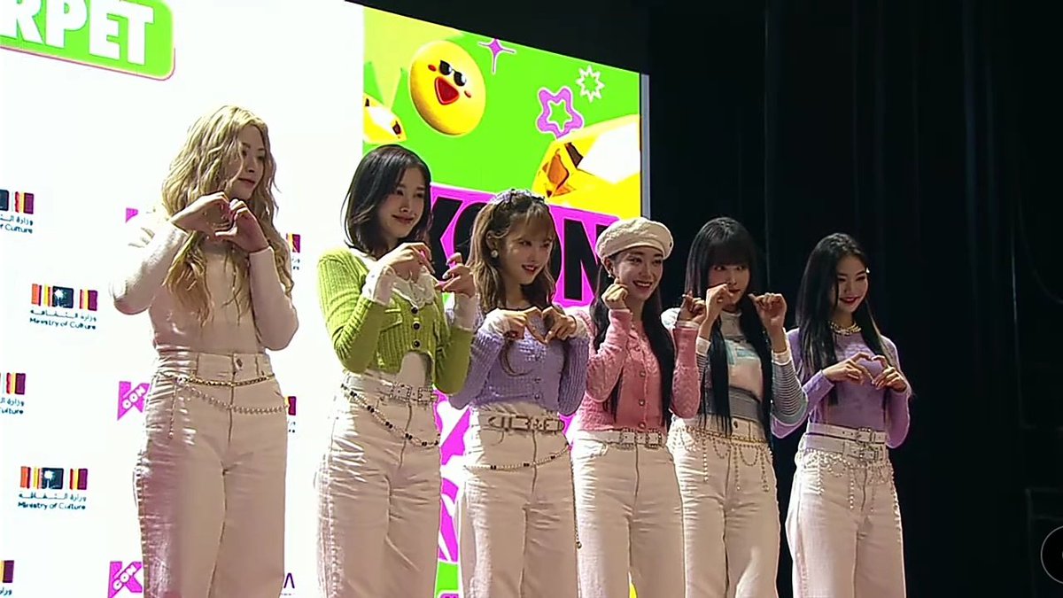 ST4YC_'s tweet photo. IM GONNA CRY THEY'RE SO PRETTY https://t.co/fmetdlHqt6