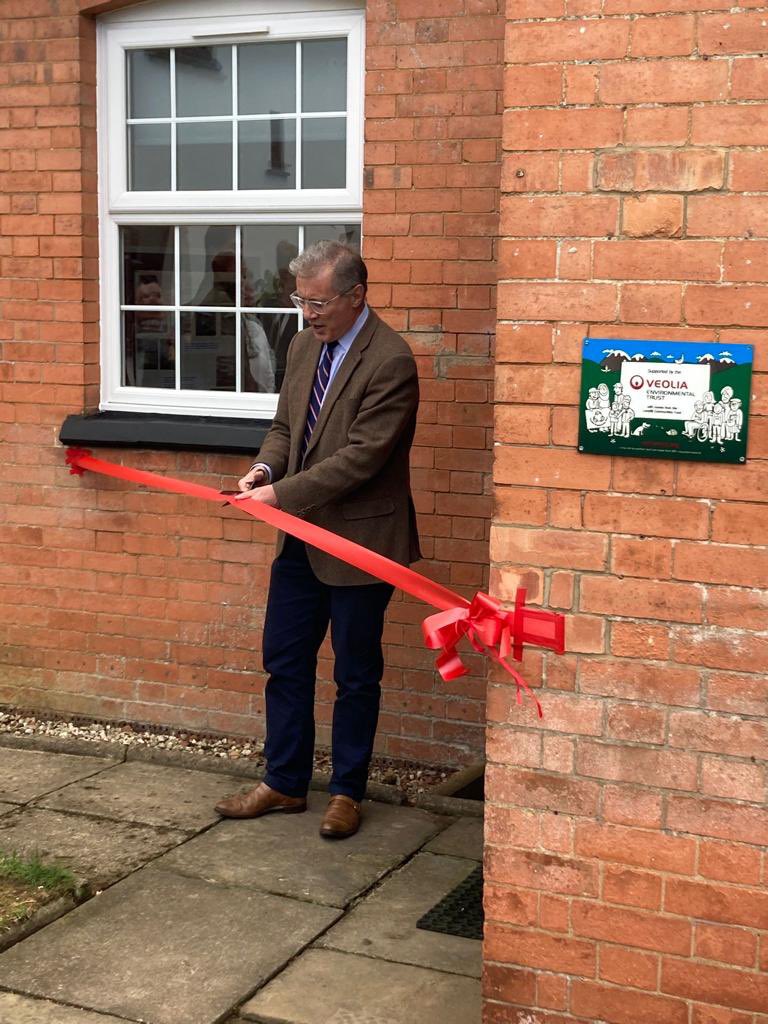 Delighted to be asked to open refurbished Stretton under Fosse village hall - valuable local community asset with improvements funded through grant from @veoliaenvtrust