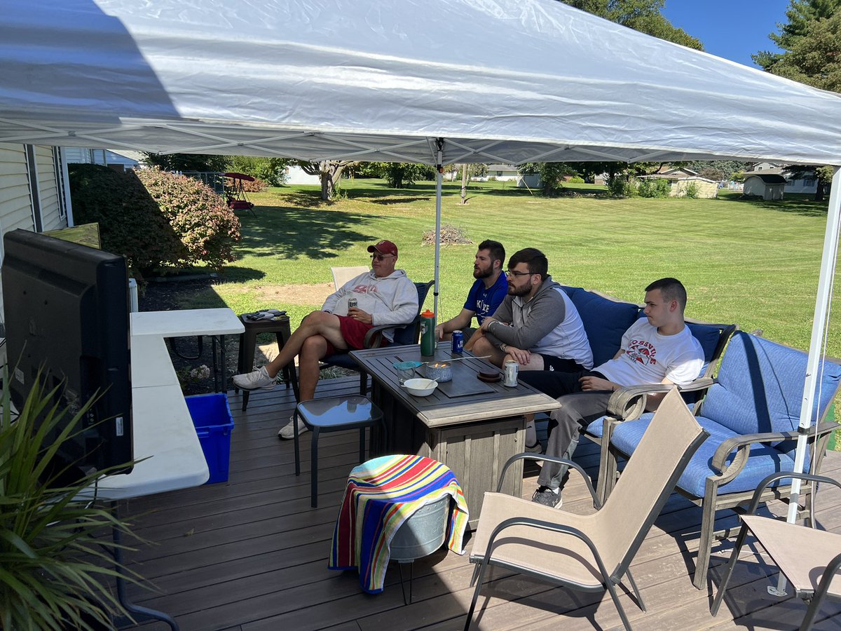 College football Saturday. Life is good. <a href="/Soni42/">Brian Tonsoni</a> <a href="/B_RENT05/">Brent Tonsoni</a> <a href="/kwjordan1999/">Kenneth Jordan</a>