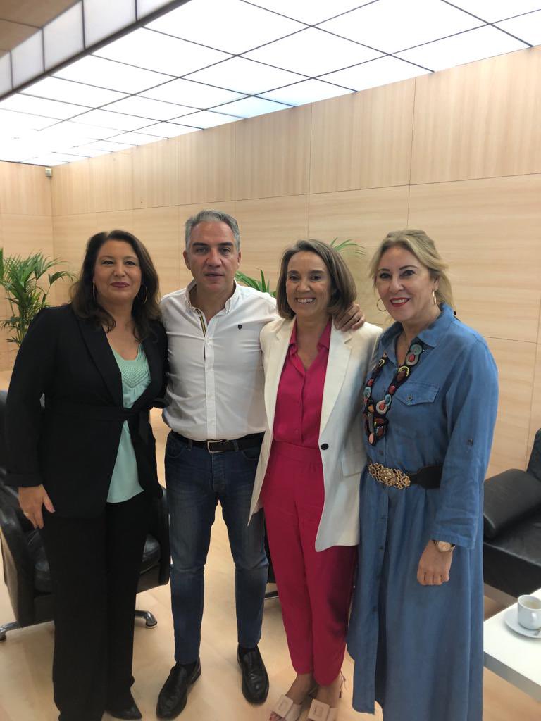 cucagamarra's tweet photo. .@PPMalaga celebra su congreso,  marcado por el relevo, el compromiso y el objetivo de seguir soñando en grande pensando en Malaga.

Enhorabuena a @Navarro_PP, a @jotacarmona_ y al equipo por el reto que asumís con tanta pasión.

Podéis contar siempre con @populares. Adelante! https://t.co/uKogfMnYBc