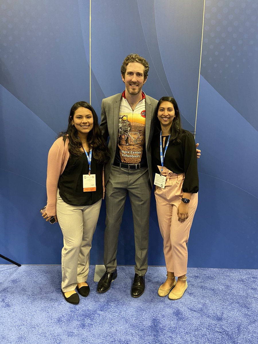 Jelinda M. Easo (@jelindaeaso) on Twitter photo Caught the emergency medicine doctor without his helmet and sunglasses at #ACEP22 🤦🏽♀️😂<a href="/DGlaucomflecken/">Dr. Glaucomflecken</a> Caught the emergency medicine doctor without his helmet and sunglasses at #ACEP22 🤦🏽♀️😂<a href="/DGlaucomflecken/">Dr. Glaucomflecken</a>