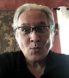 christine_pabst's tweet photo. #30DaysOfRB Emoji Edition
Day 30 ๐
Yeah, what to say.
He was the only male actor on #StarTrekVoyager who had the privilege to kiss B'elana, Seven and Janeway (Kiss of Life). Shocking - I know ๐๐คฃ
Take the episode names literally:
'Persistence of VISION'
'Human ERROR '
'CODA' https://t.co/9MFoREPPQV