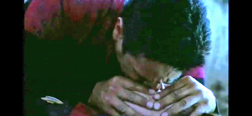 christine_pabst's tweet photo. #30DaysOfRB Emoji Edition
Day 30 ๐
Yeah, what to say.
He was the only male actor on #StarTrekVoyager who had the privilege to kiss B'elana, Seven and Janeway (Kiss of Life). Shocking - I know ๐๐คฃ
Take the episode names literally:
'Persistence of VISION'
'Human ERROR '
'CODA' https://t.co/9MFoREPPQV