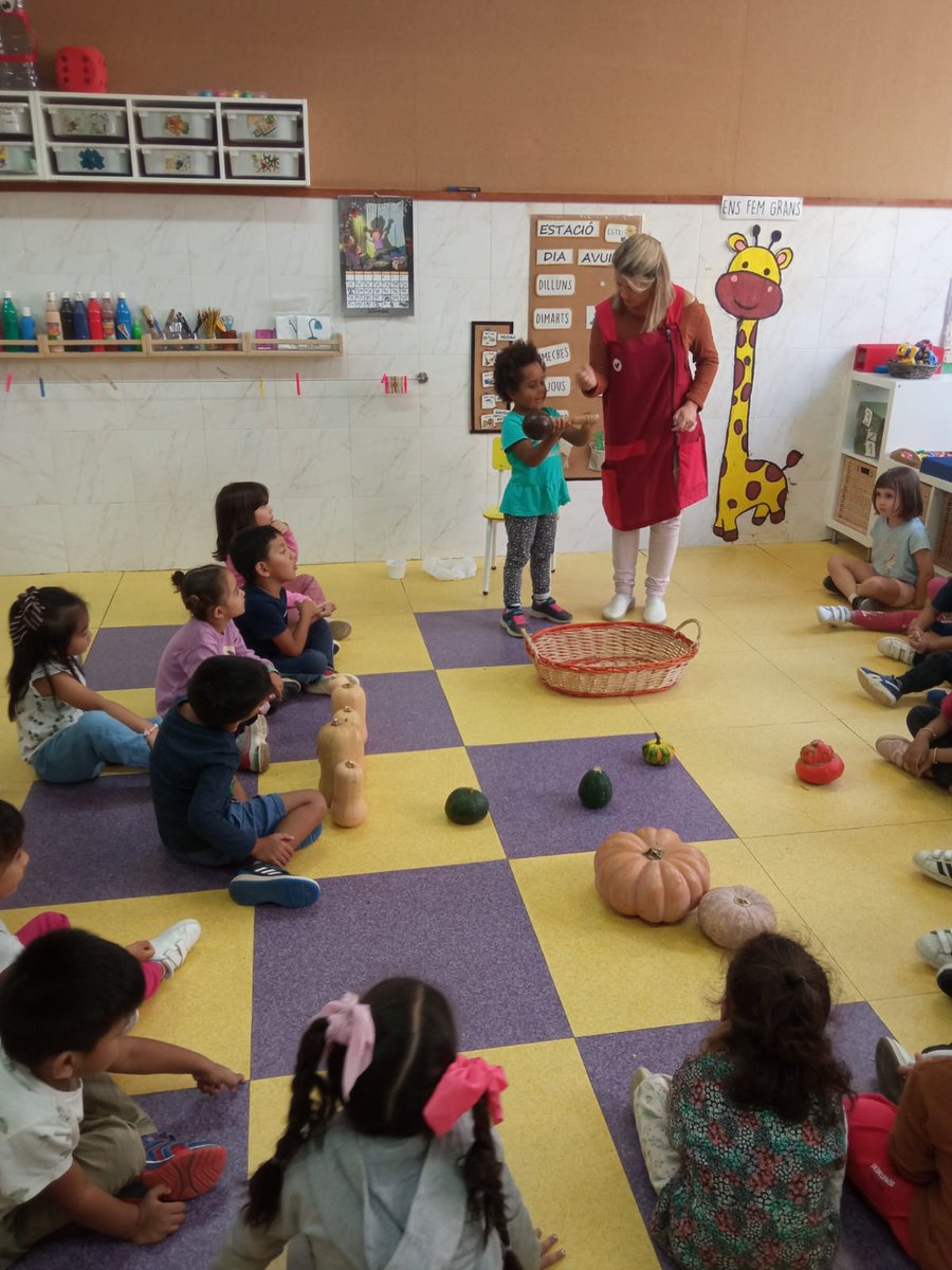 vedrunaangels's tweet photo. Primera setmana del nostre projecte SOPA DE CARBASSA
#Projectesglobalitzats #xcb #escolacompetent #EI4 https://t.co/9m45CIFZPt